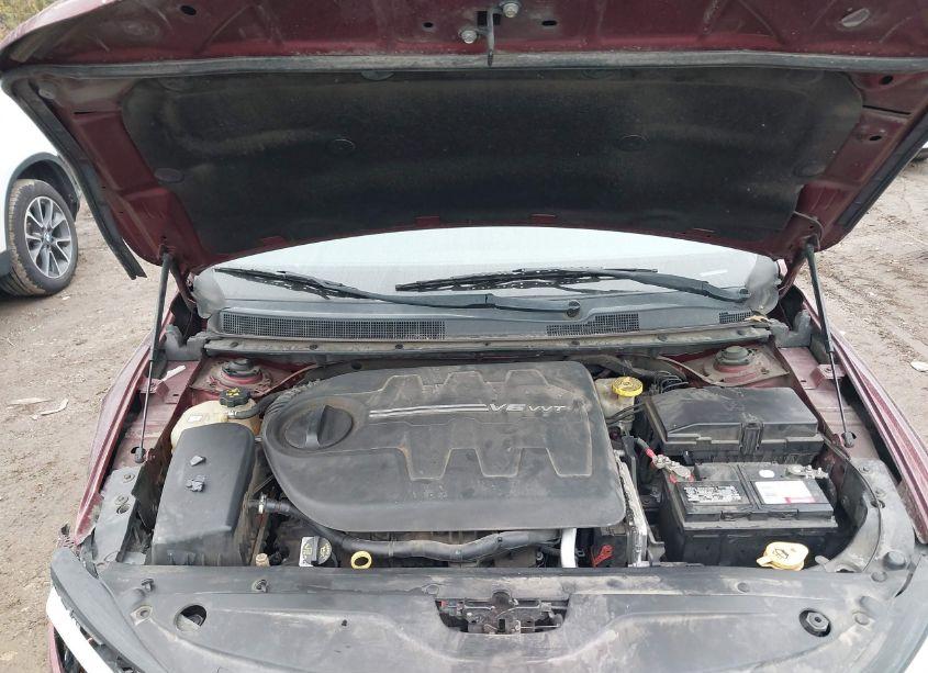 Photo 10 of 2015 Chrysler 200 C (VIN 1C3CCCCG1FN565162)