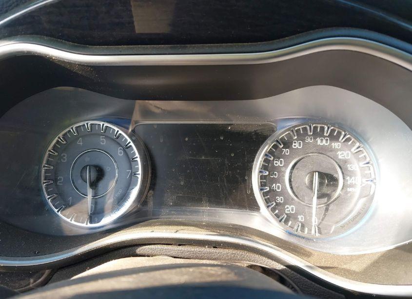 Photo 16 of 2015 Chrysler 200 C (VIN 1C3CCCCG2FN501406)