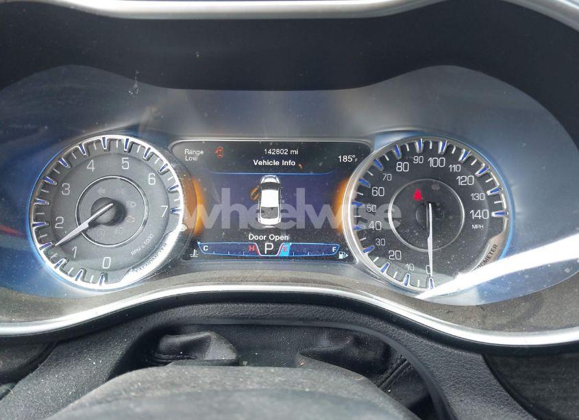 Photo 7 of 2015 Chrysler 200 C (VIN 1C3CCCCG2FN519257)