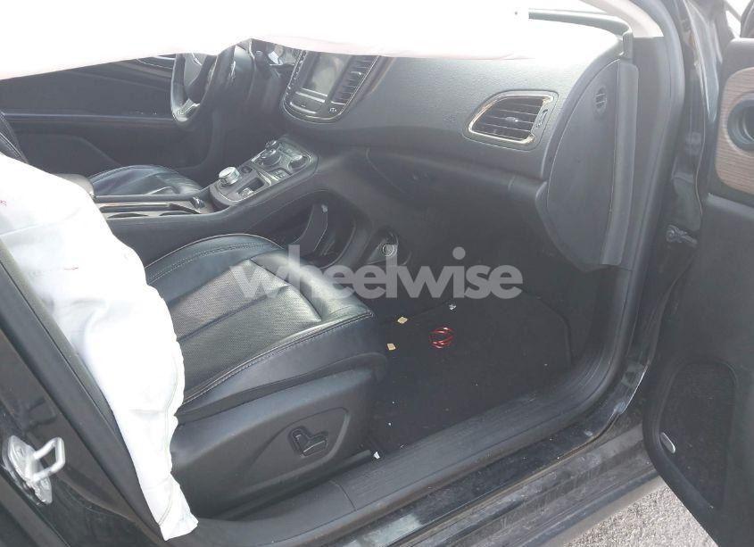 Photo 5 of 2015 Chrysler 200 C (VIN 1C3CCCCG3FN509840)