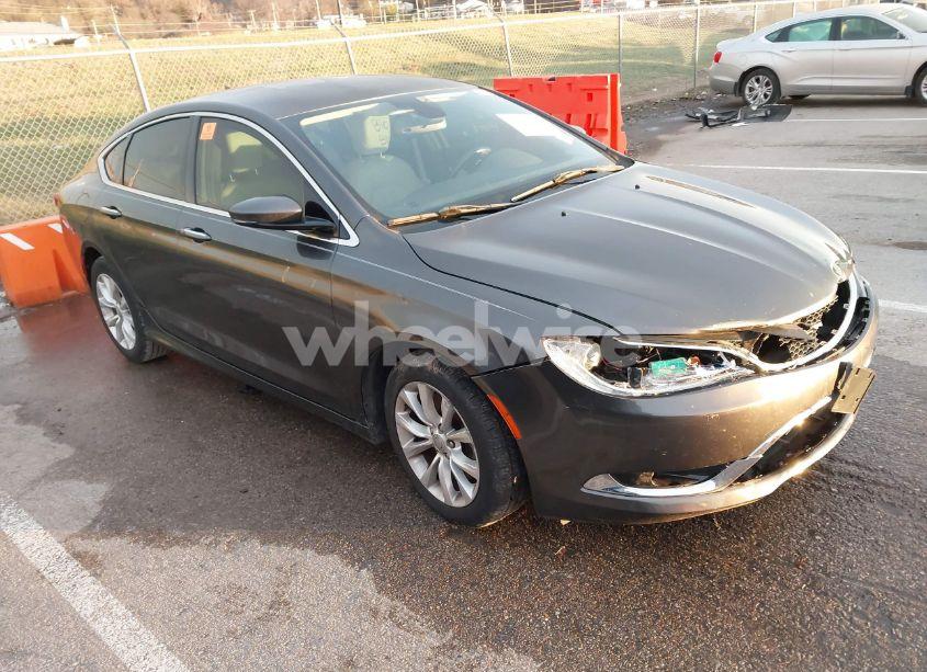 2015 Chrysler 200 C (VIN 1C3CCCCG3FN519641) main photo
