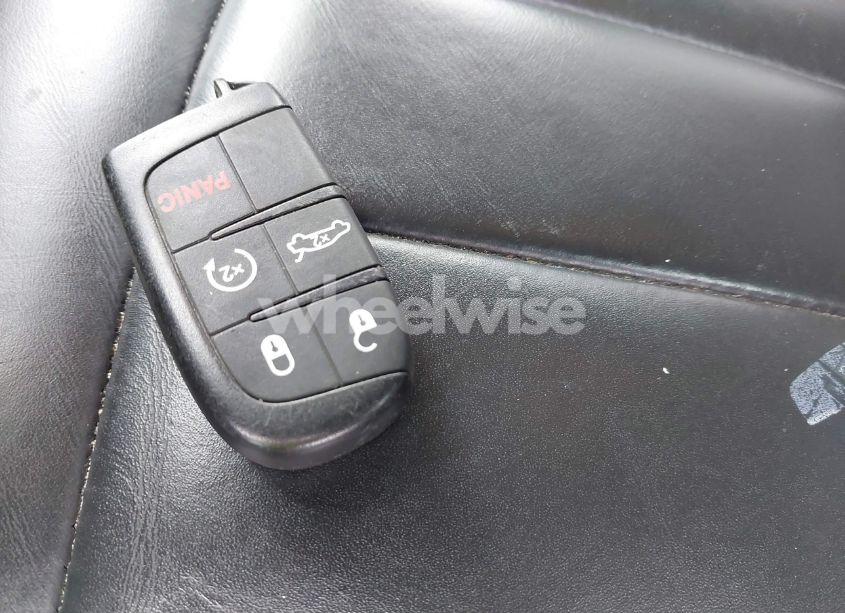 Photo 11 of 2016 Chrysler 200 C (VIN 1C3CCCCG3GN100741)