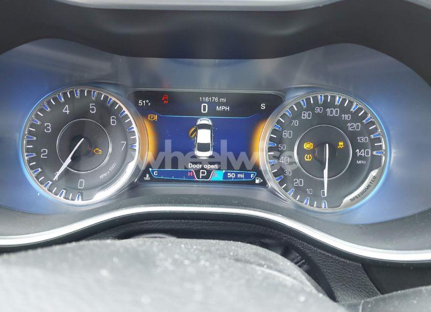 Photo 7 of 2016 Chrysler 200 C (VIN 1C3CCCCG3GN100741)