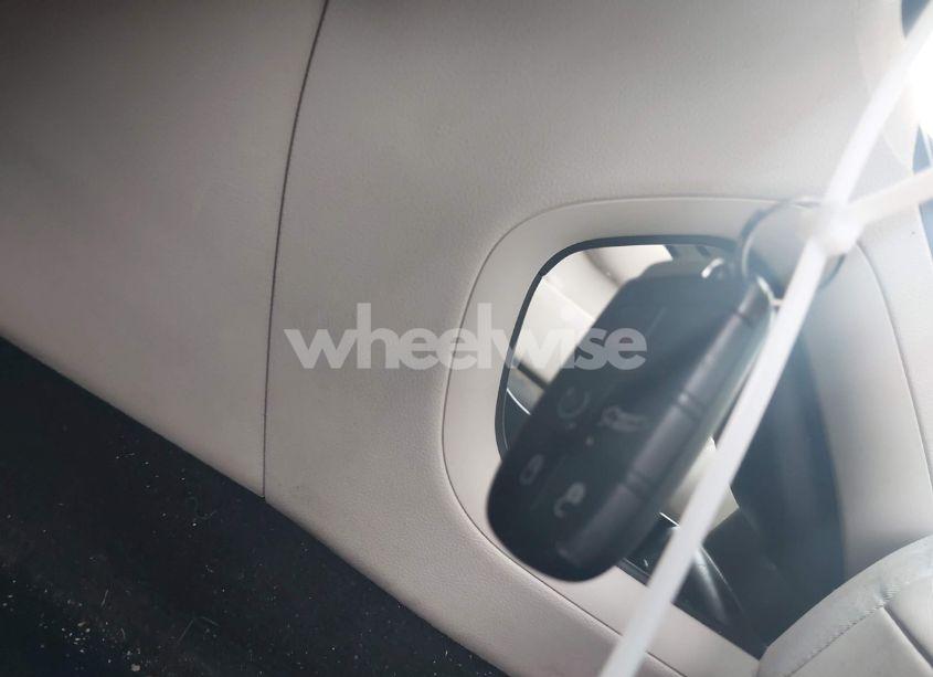 Photo 11 of 2015 Chrysler 200 C (VIN 1C3CCCCG4FN510365)