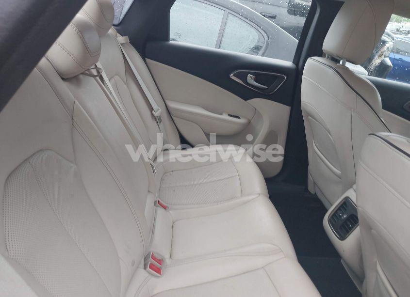 Photo 8 of 2015 Chrysler 200 C (VIN 1C3CCCCG4FN510365)