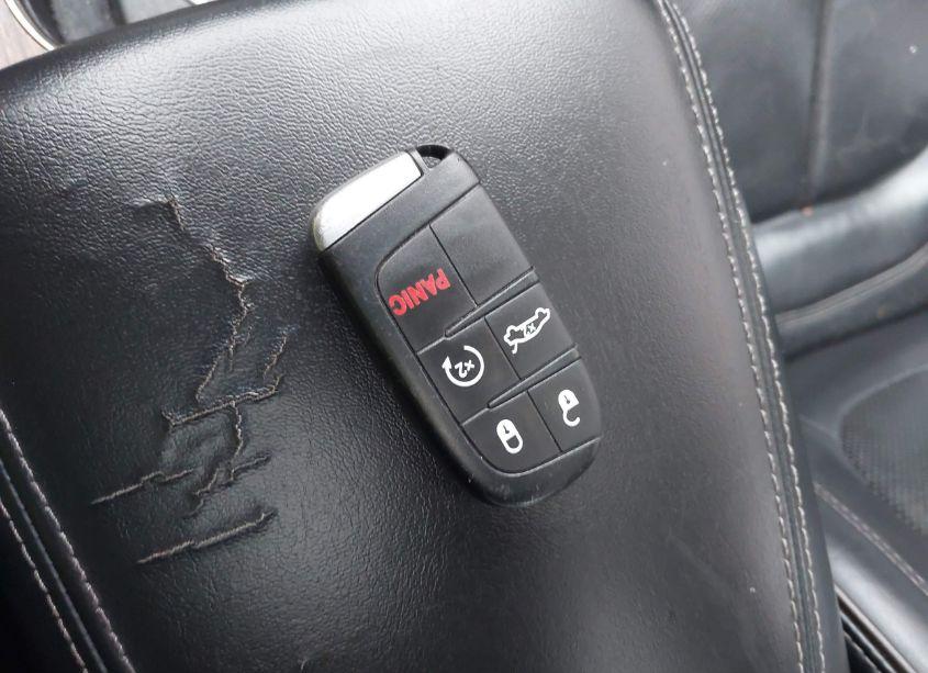 Photo 11 of 2015 Chrysler 200 C (VIN 1C3CCCCG4FN525920)