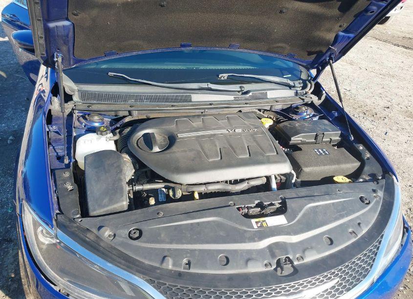 Photo 10 of 2015 Chrysler 200 C (VIN 1C3CCCCG6FN520122)