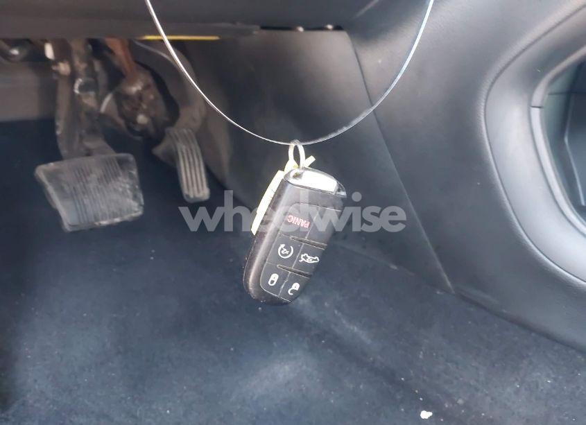 Photo 11 of 2015 Chrysler 200 C (VIN 1C3CCCCG8FN581312)