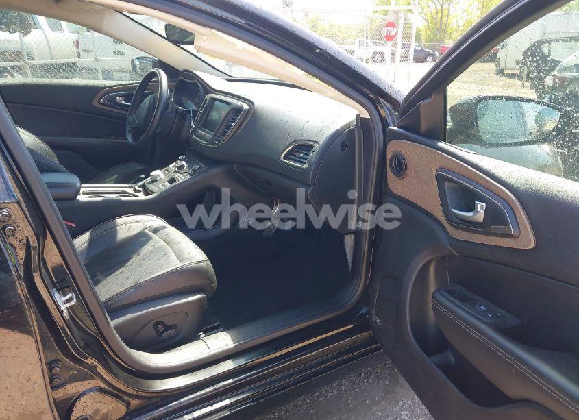 Photo 5 of 2015 Chrysler 200 C (VIN 1C3CCCCG8FN581312)