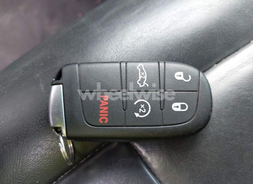 Photo 11 of 2015 Chrysler 200 C (VIN 1C3CCCCG8FN623090)