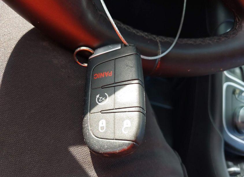 Photo 11 of 2015 Chrysler 200 C (VIN 1C3CCCCG9FN507509)