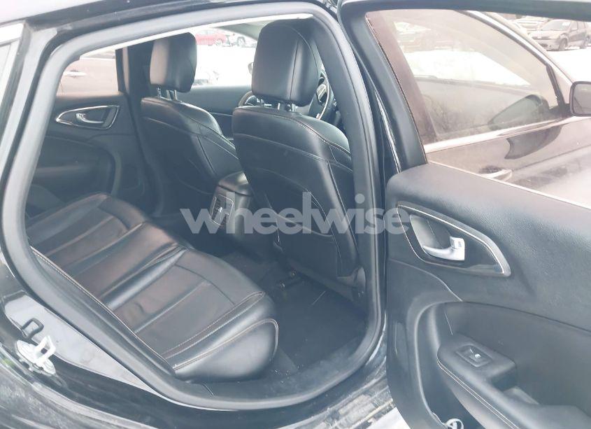 Photo 8 of 2015 Chrysler 200 C (VIN 1C3CCCCG9FN580833)