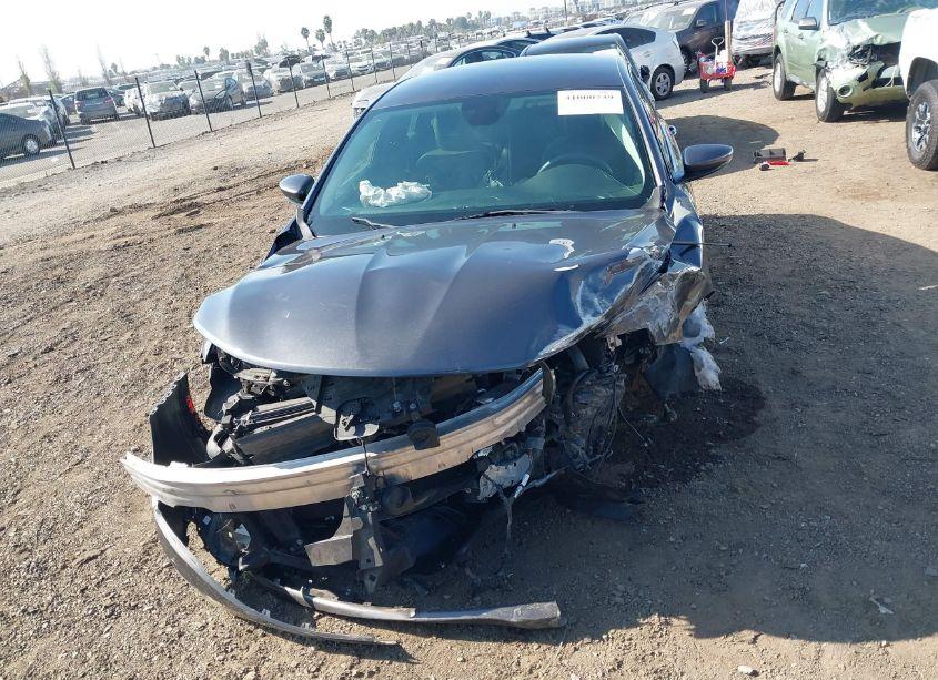 Photo 13 of 2015 Chrysler 200 C (VIN 1C3CCCCG9FN647902)