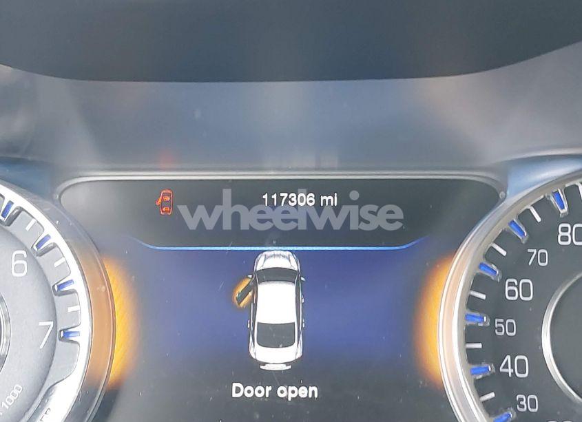 Photo 7 of 2016 Chrysler 200 C (VIN 1C3CCCCG9GN176948)