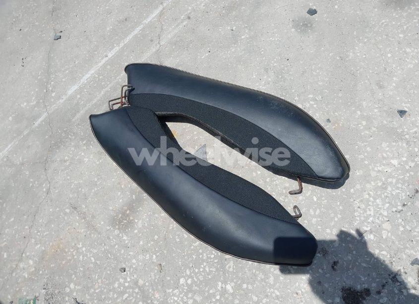 Photo 11 of 2015 Chrysler 200 C (VIN 1C3CCCCGXFN514288)