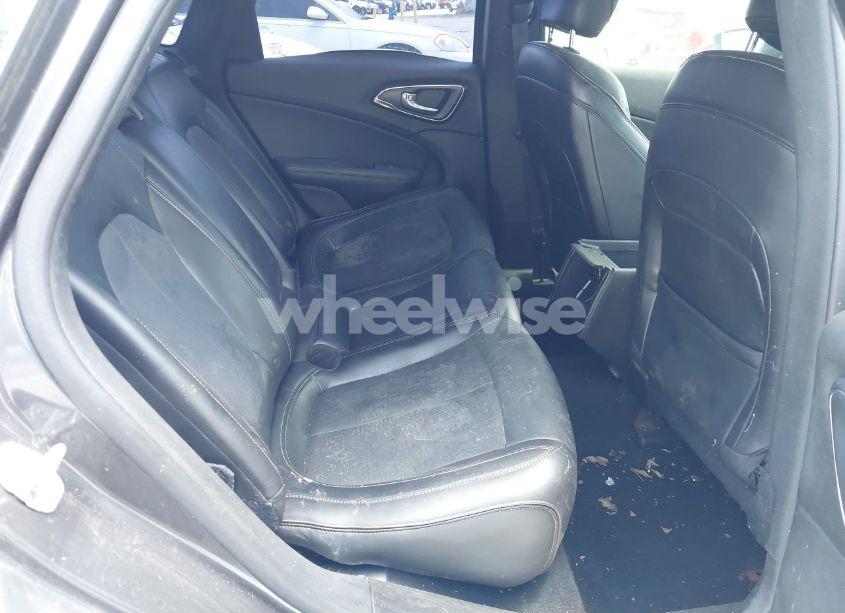 Photo 8 of 2015 Chrysler 200 C (VIN 1C3CCCCGXFN514288)