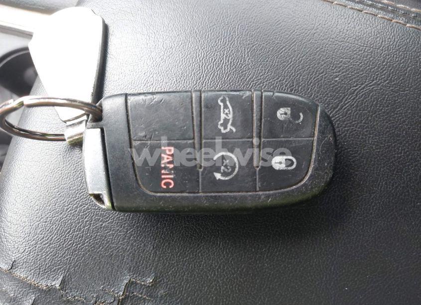 Photo 11 of 2015 Chrysler 200 C (VIN 1C3CCCCGXFN631935)