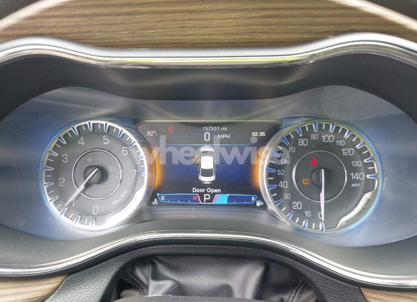 Photo 7 of 2015 Chrysler 200 C (VIN 1C3CCCCGXFN631935)