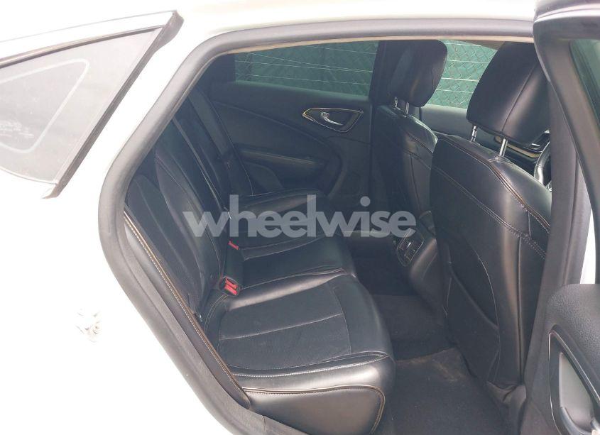 Photo 8 of 2015 Chrysler 200 C (VIN 1C3CCCCGXFN631935)