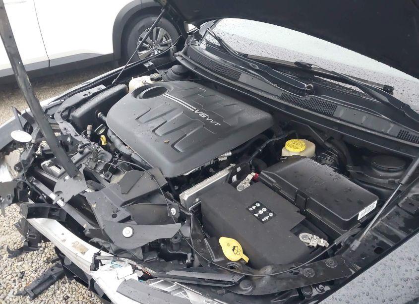 Photo 10 of 2016 Chrysler 200 C (VIN 1C3CCCCGXGN139357)