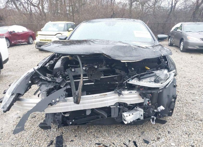 Photo 6 of 2016 Chrysler 200 C (VIN 1C3CCCCGXGN139357)