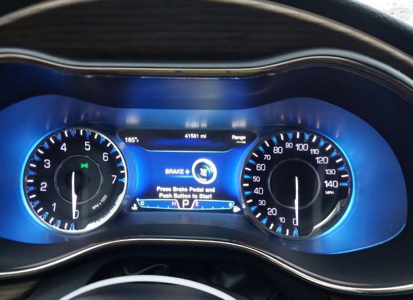 Photo 7 of 2016 Chrysler 200 C (VIN 1C3CCCCGXGN139357)