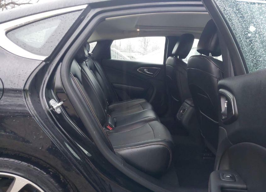 Photo 8 of 2016 Chrysler 200 C (VIN 1C3CCCCGXGN139357)