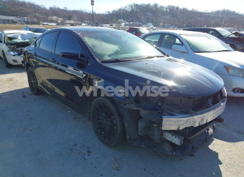 2015 Chrysler 200 S (VIN 1C3CCCDG1FN711686) main photo