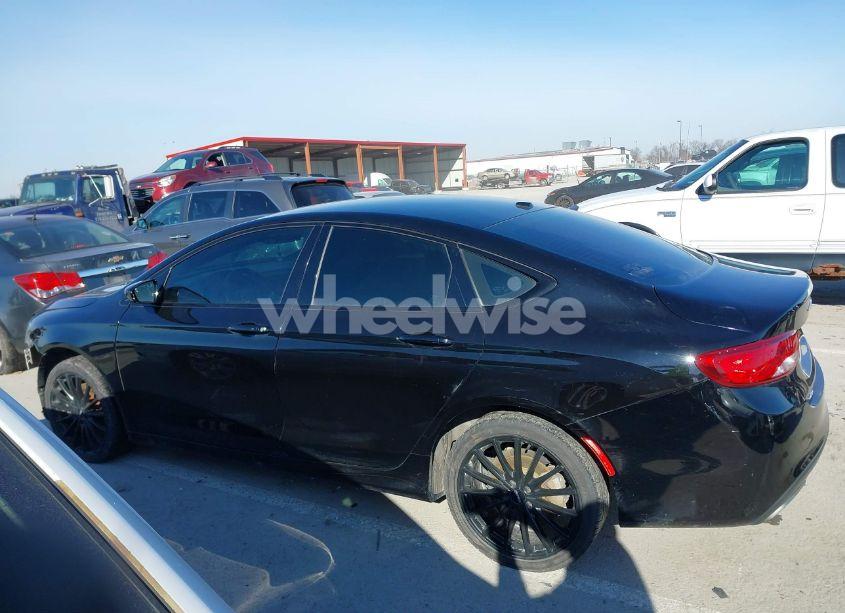 Photo 15 of 2015 Chrysler 200 S (VIN 1C3CCCDG1FN711686)