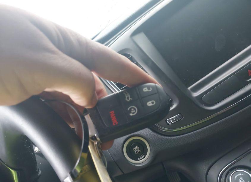 Photo 11 of 2016 Chrysler 200 S (VIN 1C3CCCDG1GN110456)