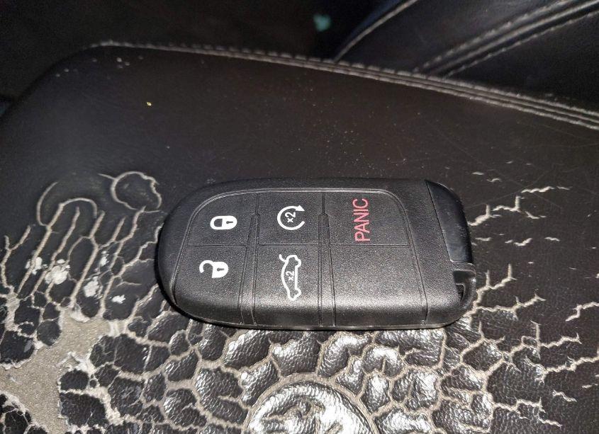 Photo 11 of 2016 Chrysler 200 S (VIN 1C3CCCDG1GN118332)