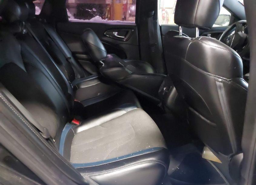 Photo 17 of 2016 Chrysler 200 S (VIN 1C3CCCDG1GN118332)