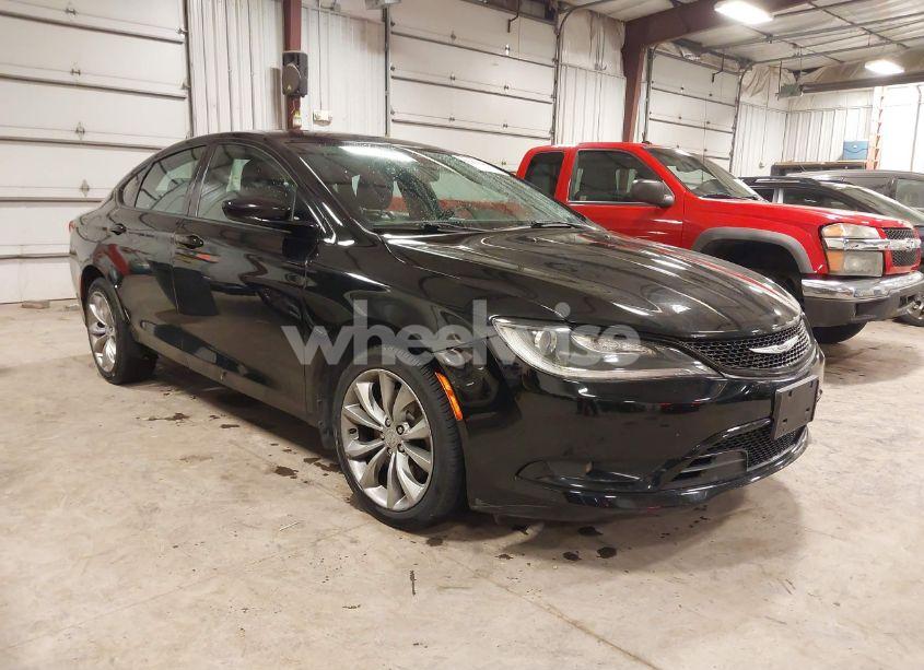 2015 Chrysler 200 S (VIN 1C3CCCDG2FN522657) main photo