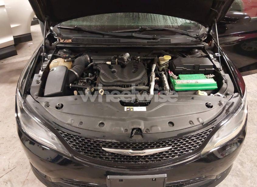 Photo 10 of 2015 Chrysler 200 S (VIN 1C3CCCDG2FN522657)