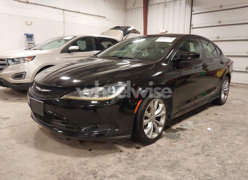 Photo 2 of 2015 Chrysler 200 S (VIN 1C3CCCDG2FN522657)