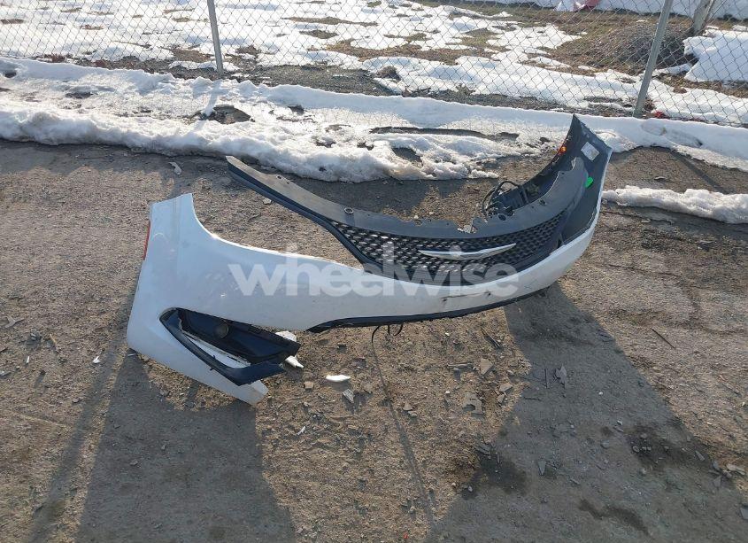 Photo 12 of 2015 Chrysler 200 S (VIN 1C3CCCDG2FN522853)