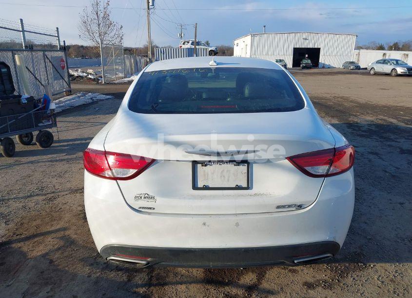 Photo 17 of 2015 Chrysler 200 S (VIN 1C3CCCDG2FN522853)