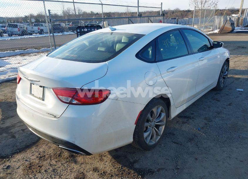 Photo 4 of 2015 Chrysler 200 S (VIN 1C3CCCDG2FN522853)