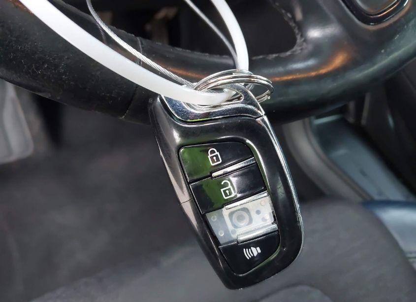 Photo 11 of 2015 Chrysler 200 S (VIN 1C3CCCDG2FN540625)