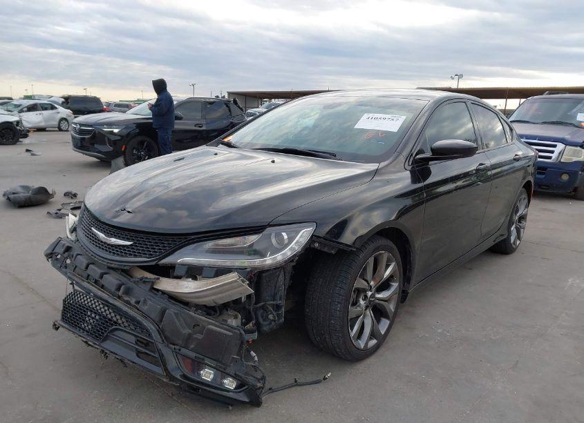 Photo 2 of 2015 Chrysler 200 S (VIN 1C3CCCDG2FN540625)