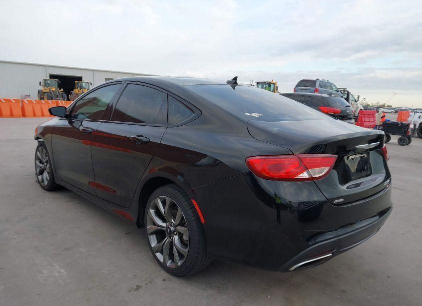 Photo 3 of 2015 Chrysler 200 S (VIN 1C3CCCDG2FN540625)