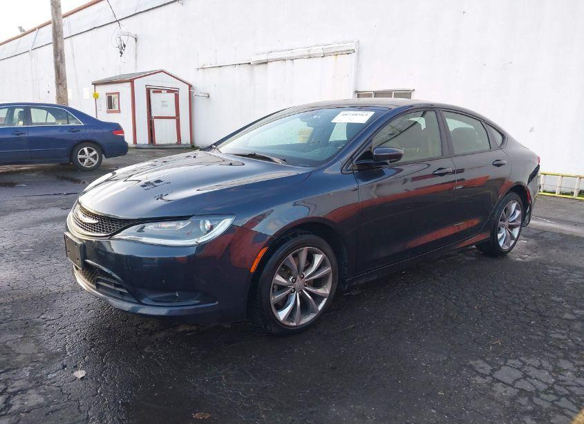 Photo 2 of 2016 Chrysler 200 S (VIN 1C3CCCDG2GN185196)