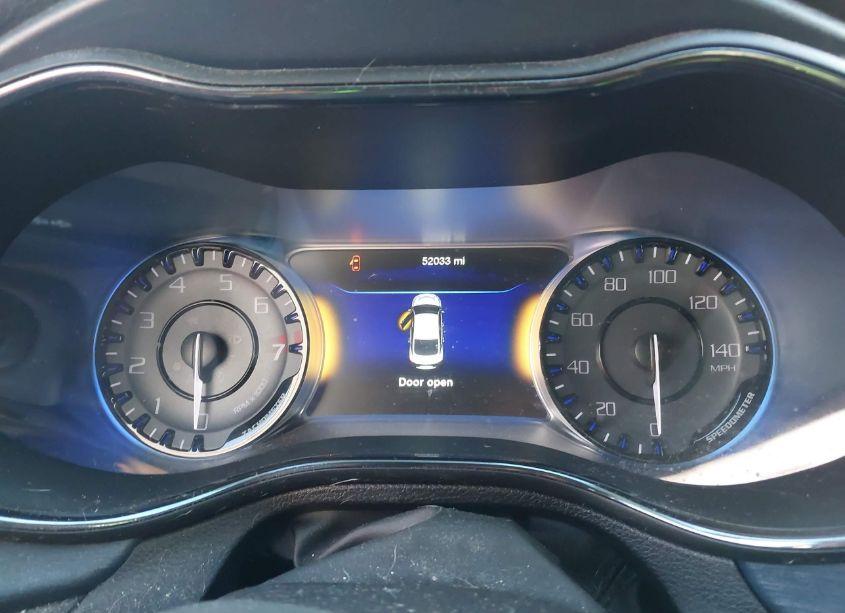 Photo 7 of 2016 Chrysler 200 S (VIN 1C3CCCDG2GN185196)