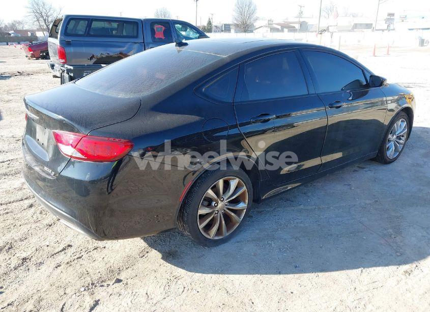 Photo 4 of 2015 Chrysler 200 S (VIN 1C3CCCDG3FN632150)