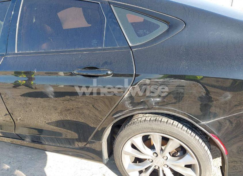 Photo 6 of 2015 Chrysler 200 S (VIN 1C3CCCDG3FN632150)