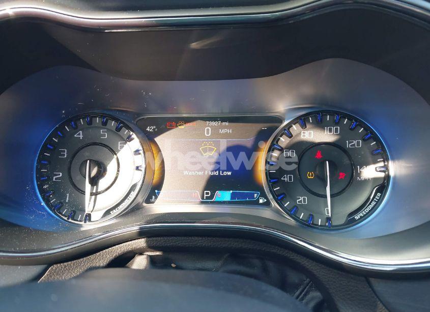 Photo 7 of 2015 Chrysler 200 S (VIN 1C3CCCDG3FN632150)