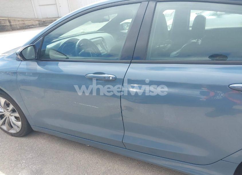 Photo 14 of 2015 Chrysler 200 S (VIN 1C3CCCDG3FN656898)