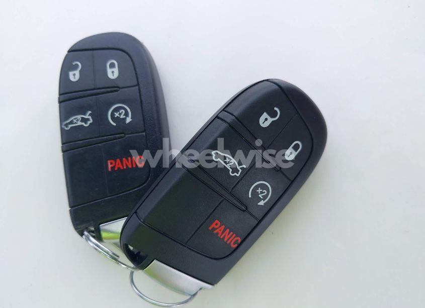 Photo 11 of 2016 Chrysler 200 S (VIN 1C3CCCDG3GN110510)