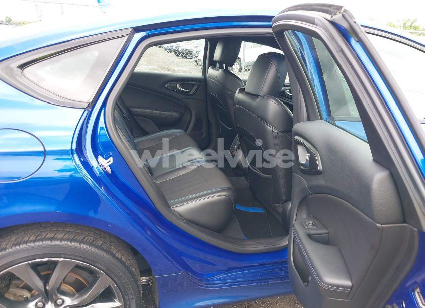 Photo 8 of 2016 Chrysler 200 S (VIN 1C3CCCDG3GN110510)