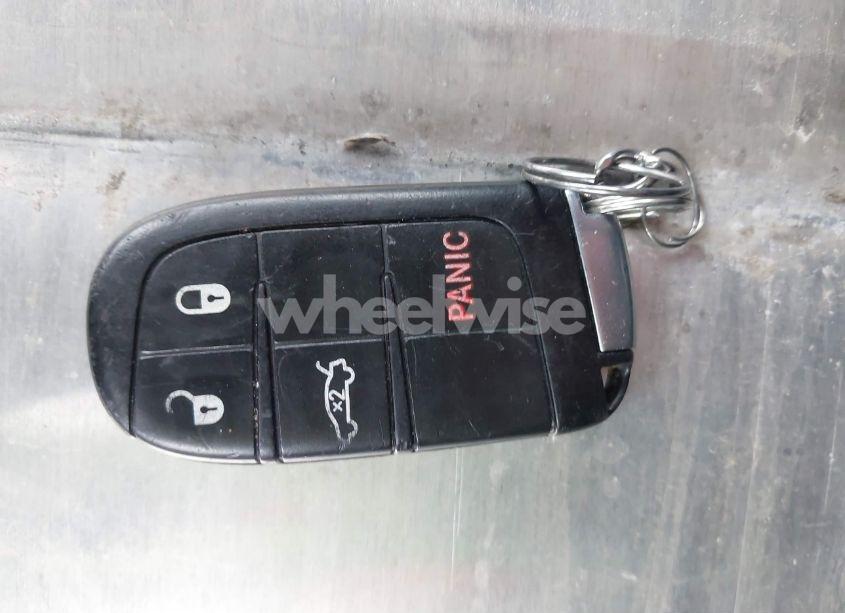 Photo 11 of 2015 Chrysler 200 S (VIN 1C3CCCDG4FN648860)